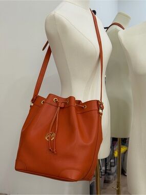 Hunting World Orange Leather Drawstring Bucket Crossbody Bag Italy